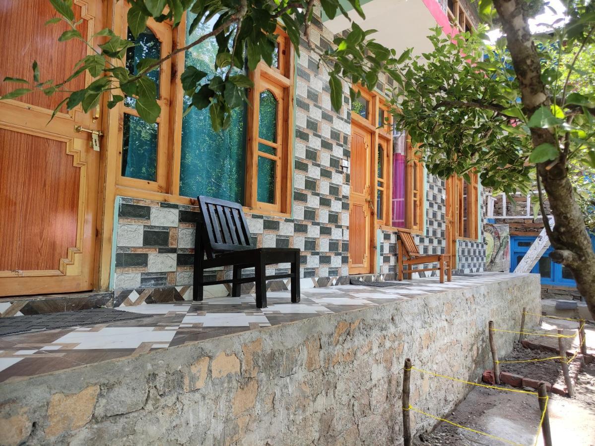 Karma Guest House And Cafe Kalgha ภายนอก รูปภาพ