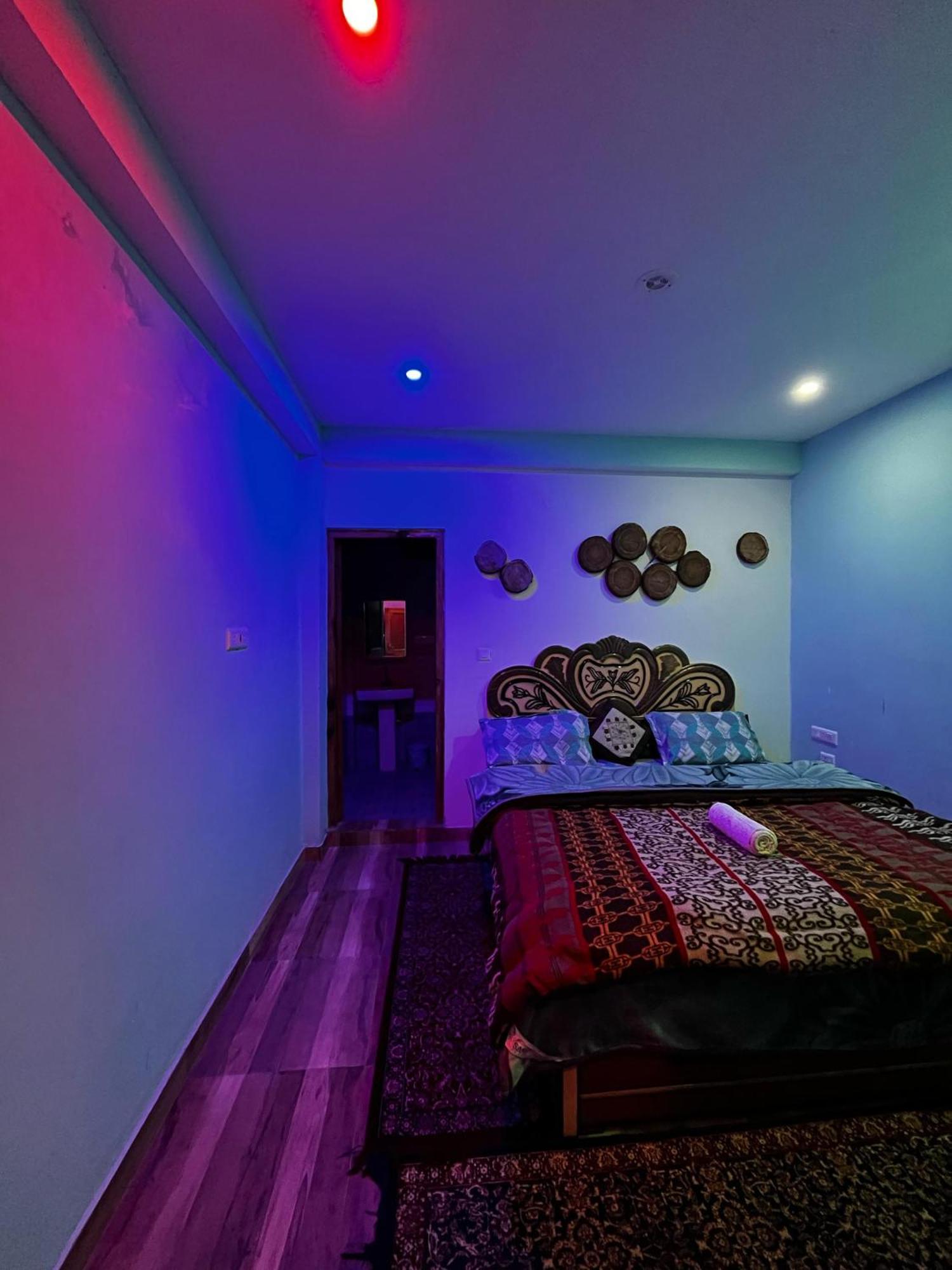 Karma Guest House And Cafe Kalgha ภายนอก รูปภาพ